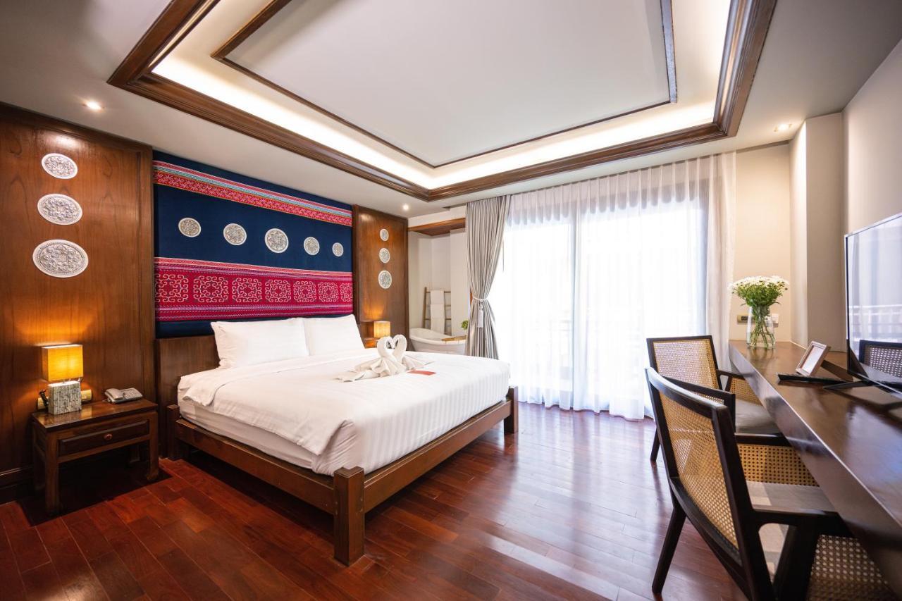 At Gate Thaphae Hotel Чиангмай Экстерьер фото