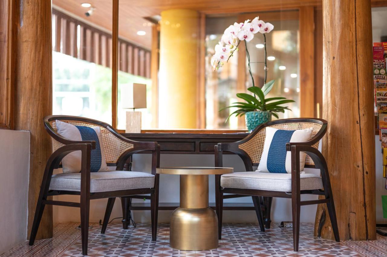 At Gate Thaphae Hotel Чиангмай Экстерьер фото